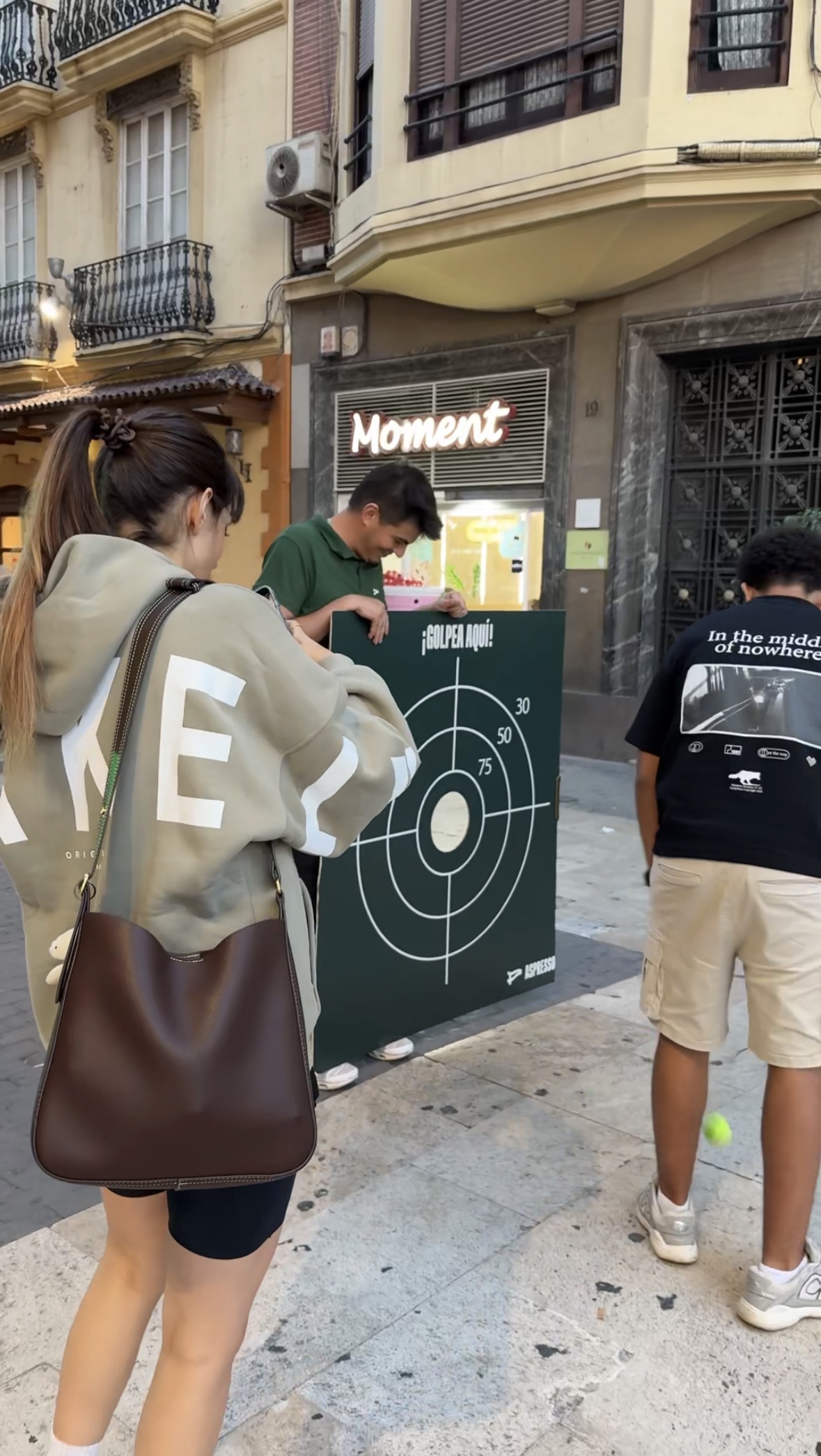Activación de guerrilla marketing para Aspresso Valencia